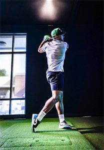 Tee Off Anytime at Tempo with Premium Uneekor EYE XO Simulators